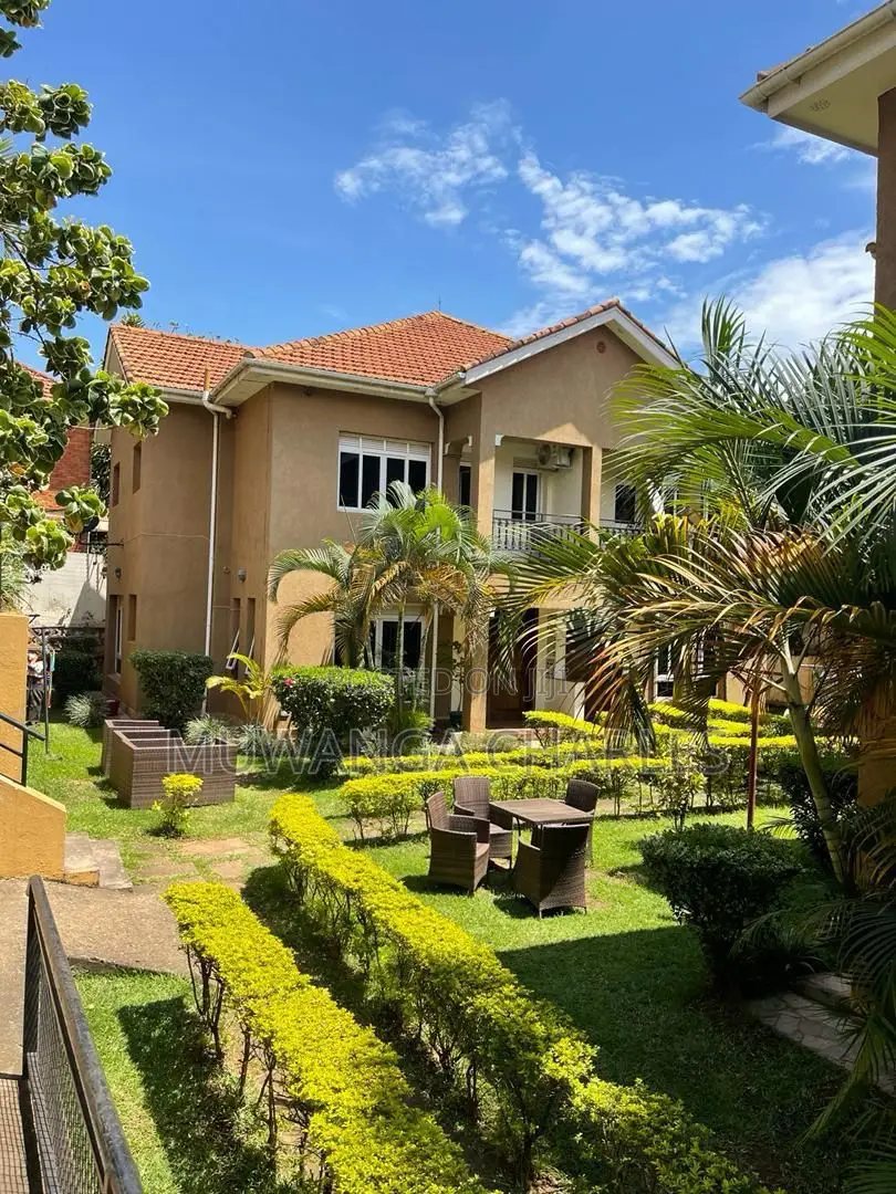 4bdrm Duplex in Fs Properties Ltd, Central Division for rent in Central Division