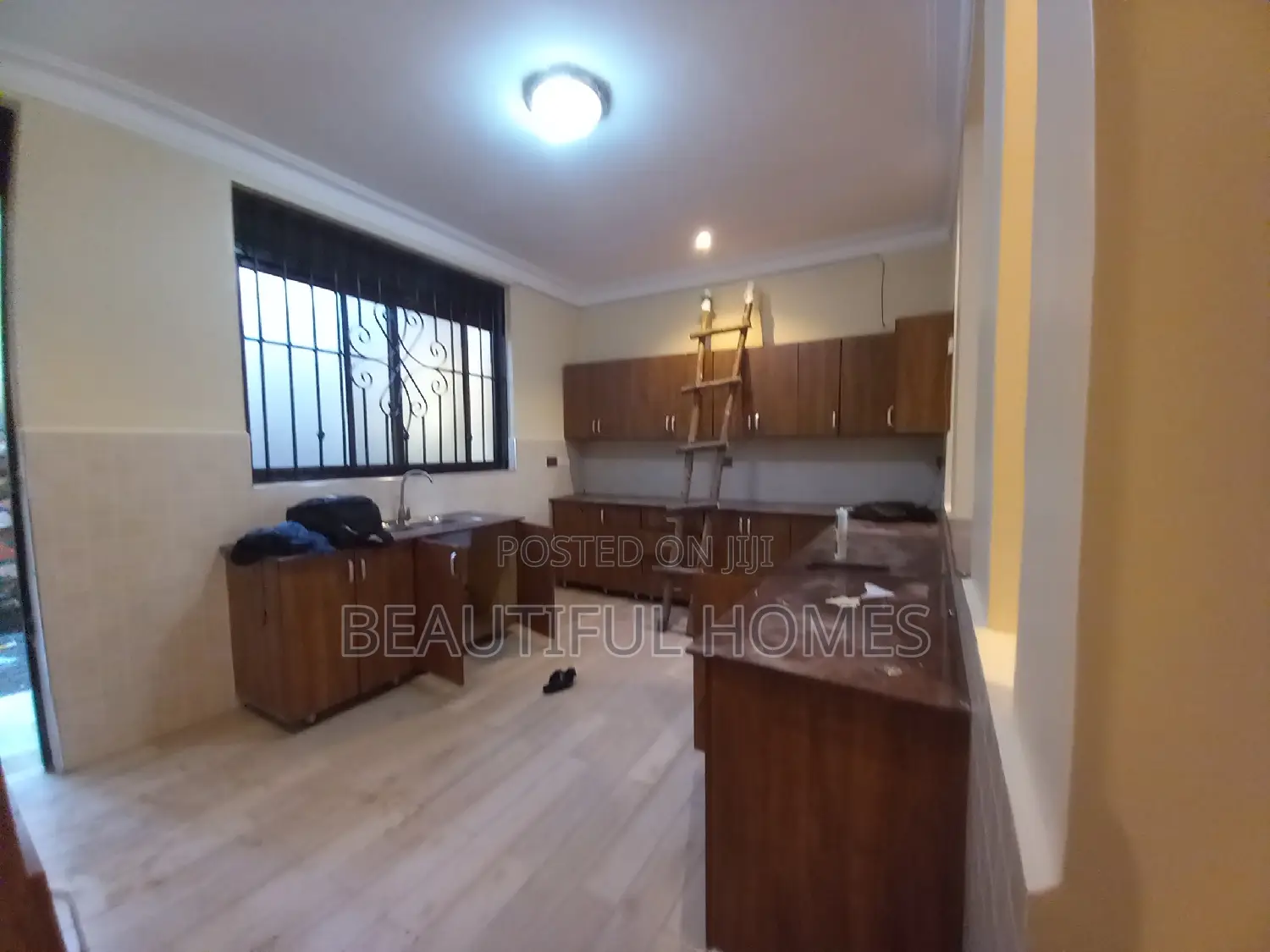 Furnished 6bdrm Mansion in Kiwatule, Central Division for sale in Central Division