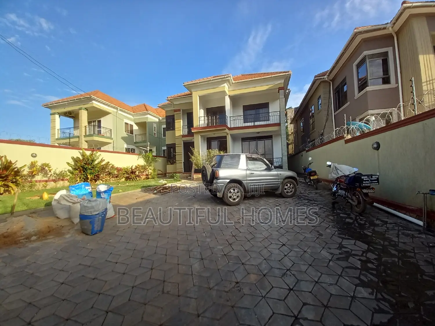 Furnished 6bdrm Duplex in Kiwatule Recreation, Nakawa for sale in Nakawa