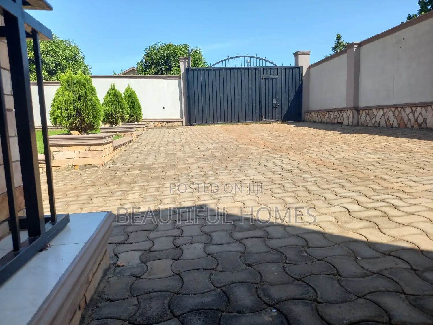 Furnished 4bdrm Bungalow in Kira, Central Division for sale in Central Division