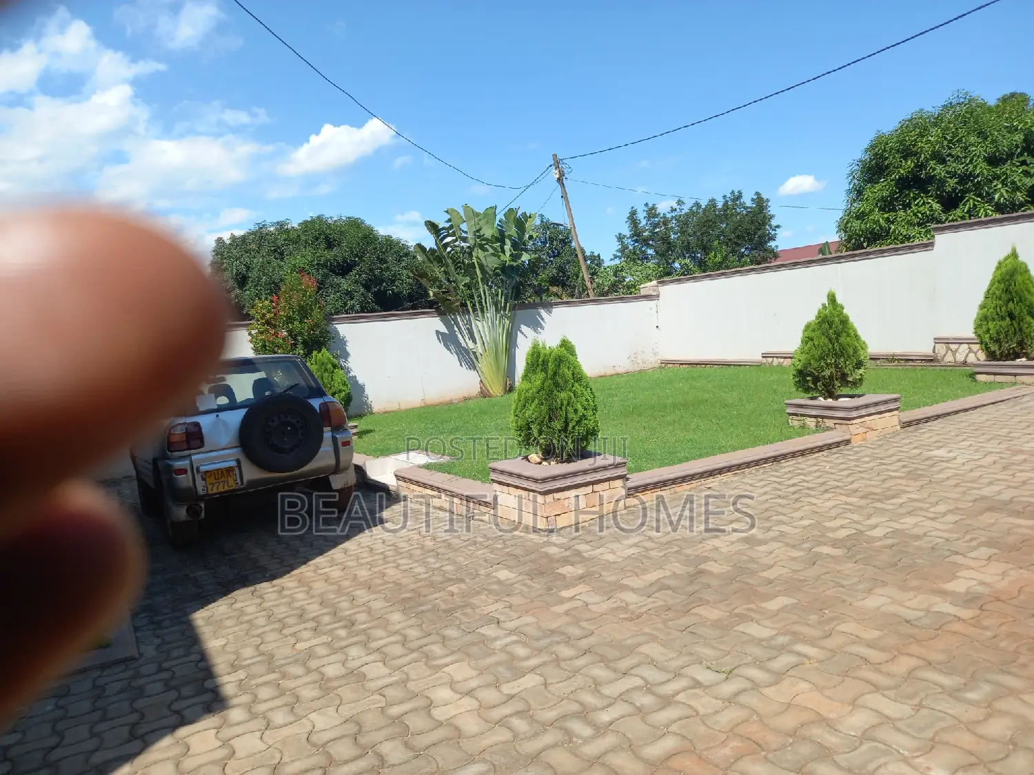 Furnished 4bdrm Bungalow in Kira for sale in Kira