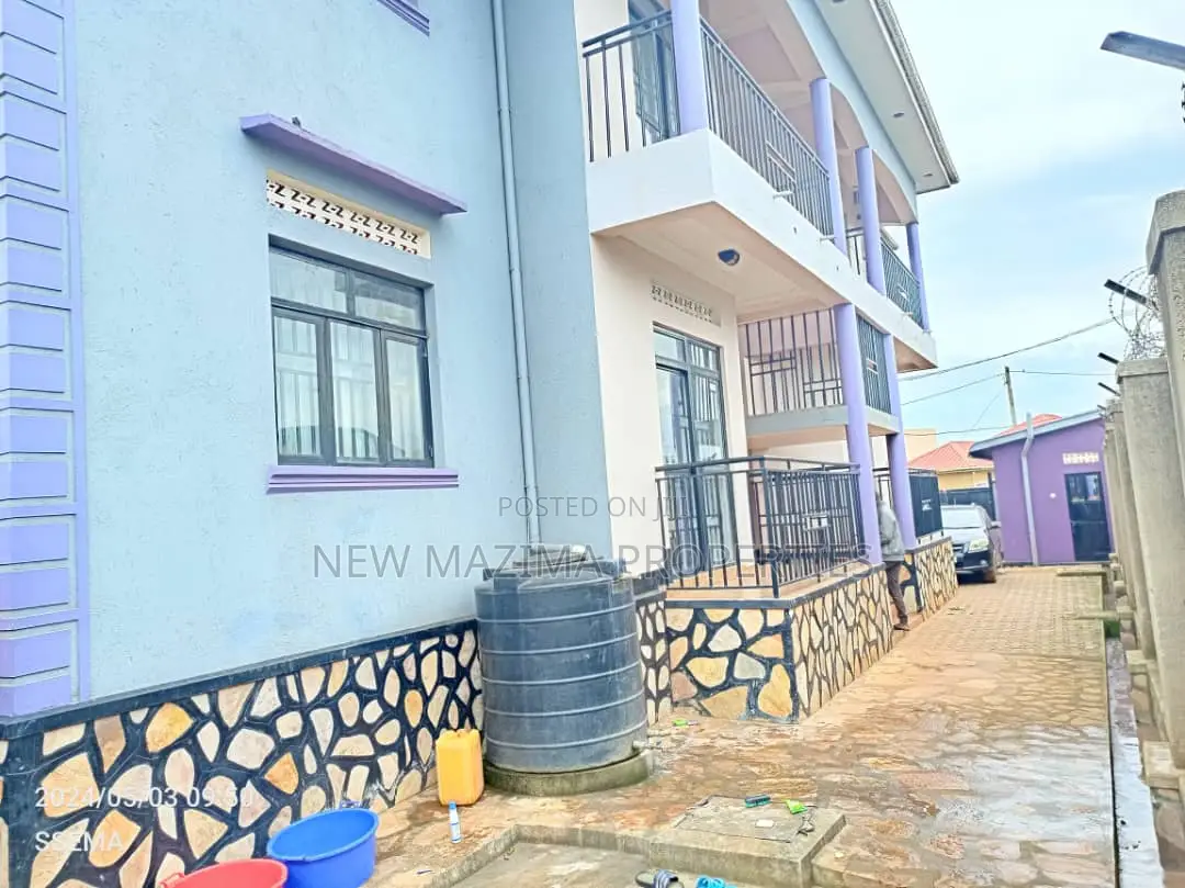 8bdrm Block of Flats in Buloba, Division A for sale in Division A