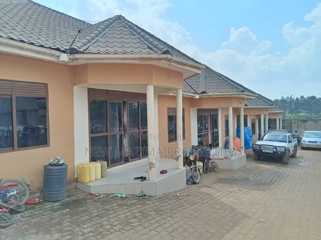 8bdrm House in Namugongo Mbalwa, Division A for sale in Division A