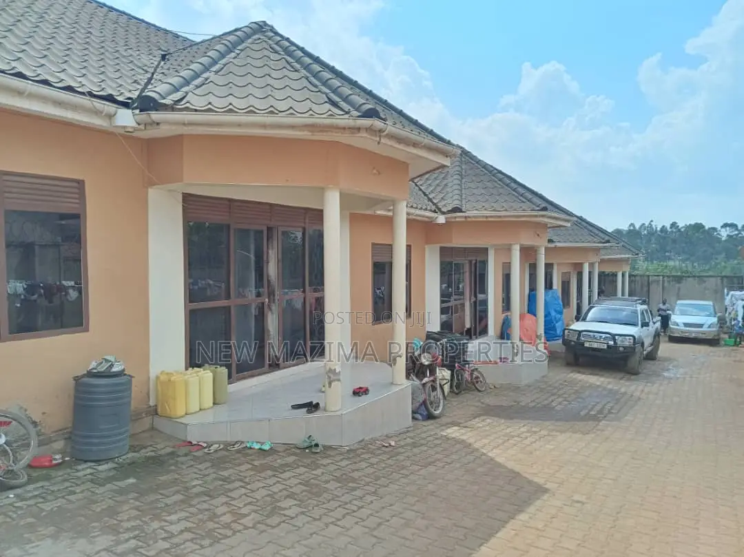 8bdrm House in Namugongo Mbalwa, Division A for sale in Division A