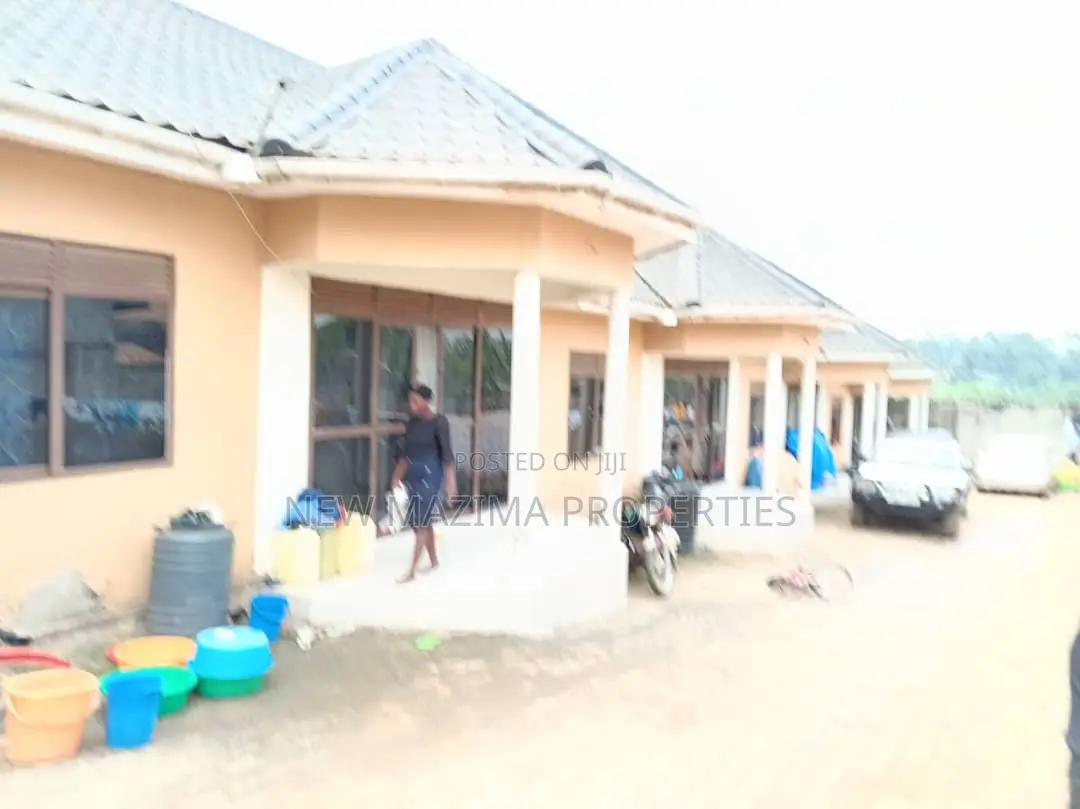 8bdrm House in Namugongo Mbalwa, Division A for sale in Division A