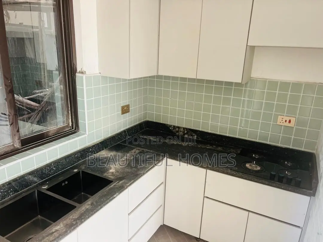 Furnished 2bdrm Apartment in Bukoto, Nakawa for sale in Nakawa