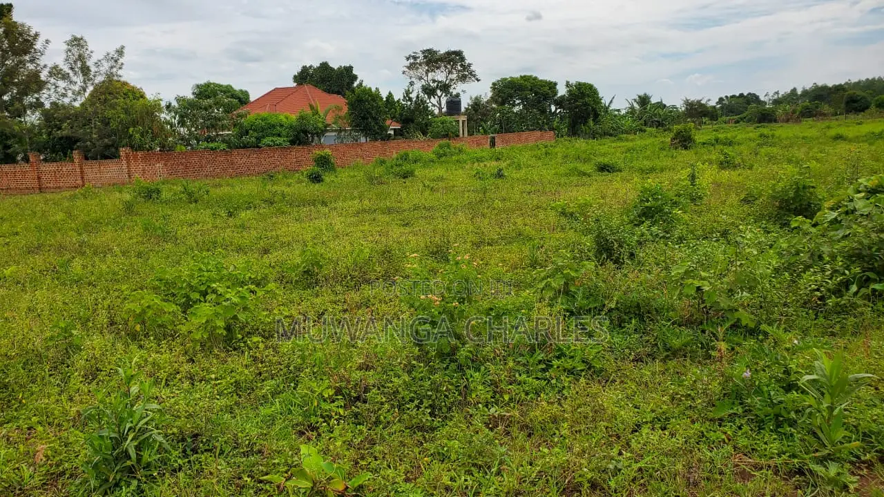 5acres of Land for Sale in Buwambo in Wakiso / Wakiso