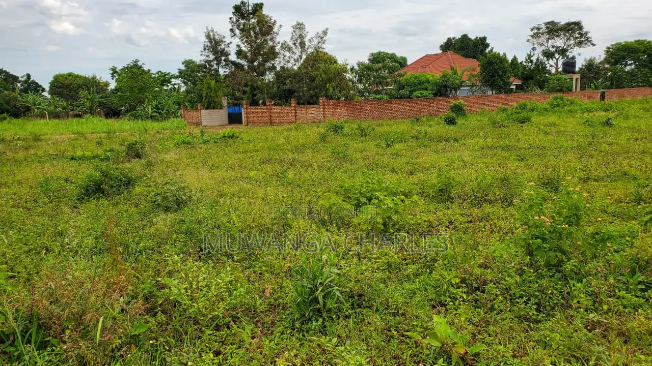 5acres of Land for Sale in Buwambo in Wakiso / Wakiso