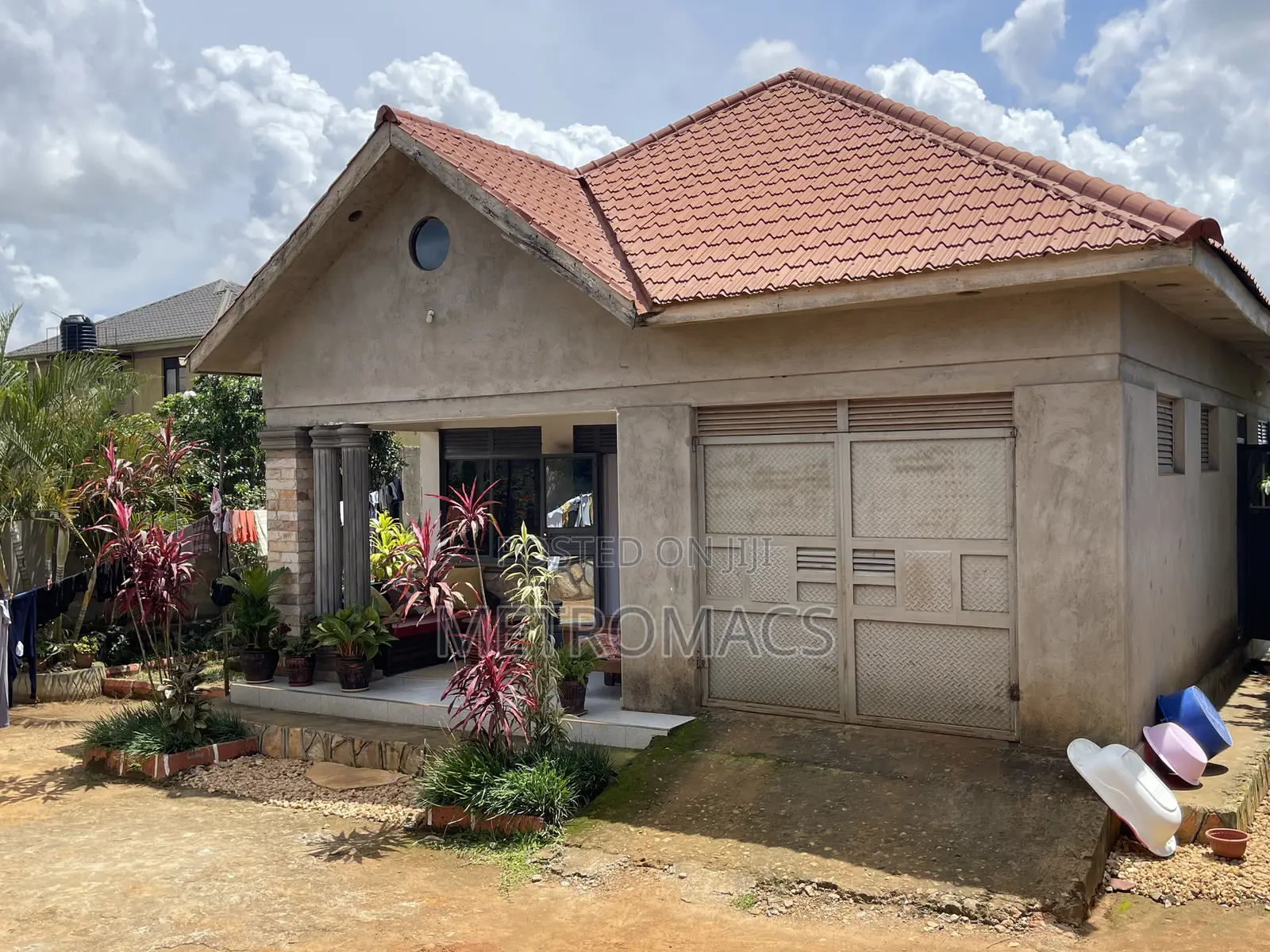Furnished 3bdrm Bungalow in Jomayi, Division A for sale in Division A