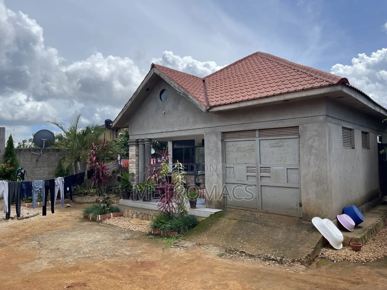 Furnished 3bdrm Bungalow in Jomayi, Division A for sale in Division A