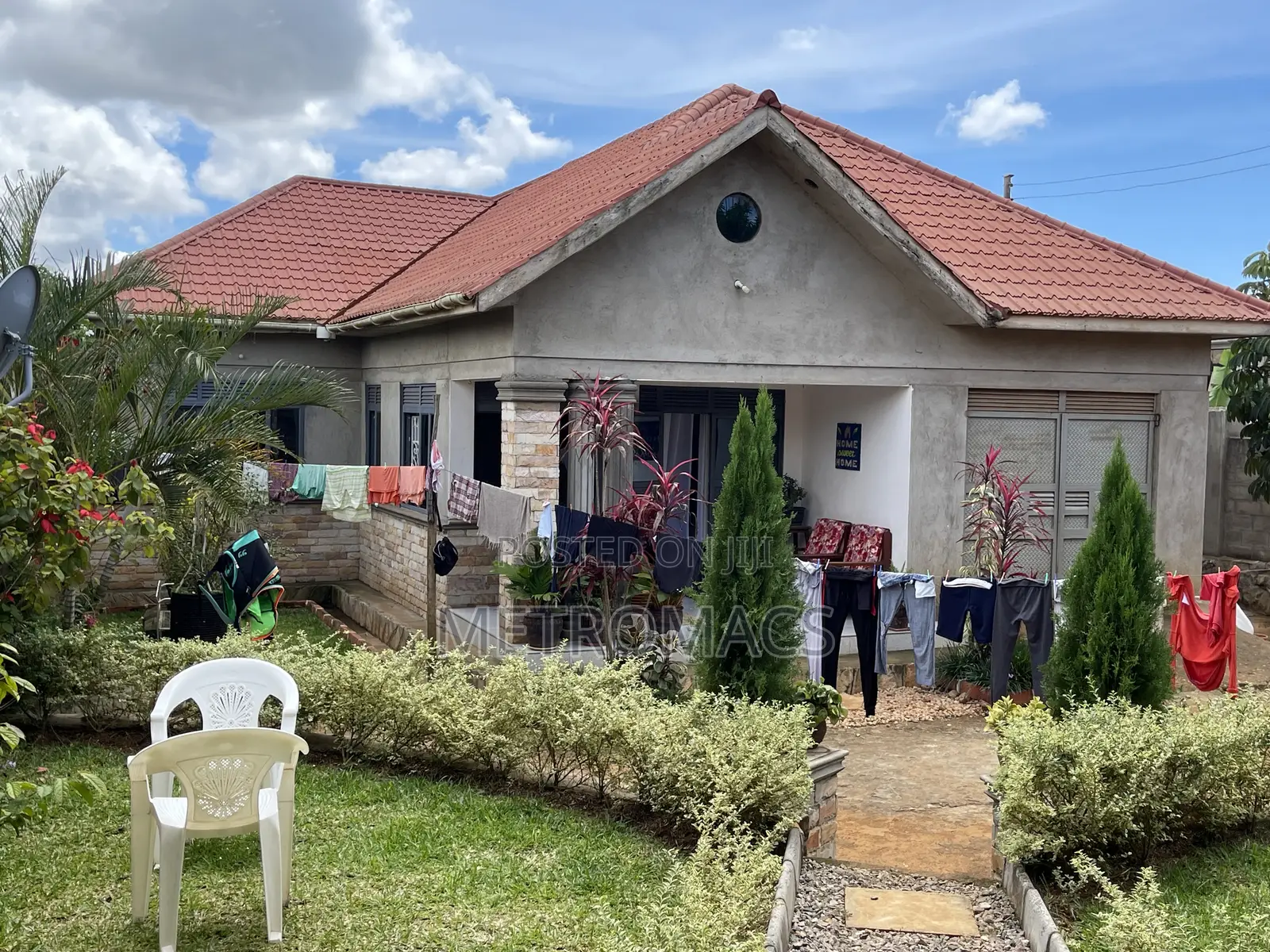 Furnished 3bdrm Bungalow in Jomayi, Division A for sale in Division A