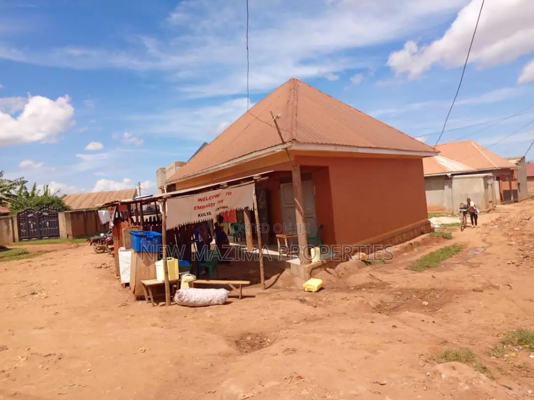 Four Commercial Double Shops on Forced Sale in Nansana in Division A