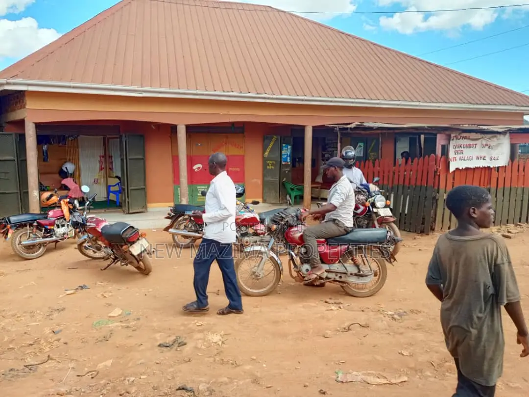 Four Commercial Double Shops on Forced Sale in Nansana in Division A