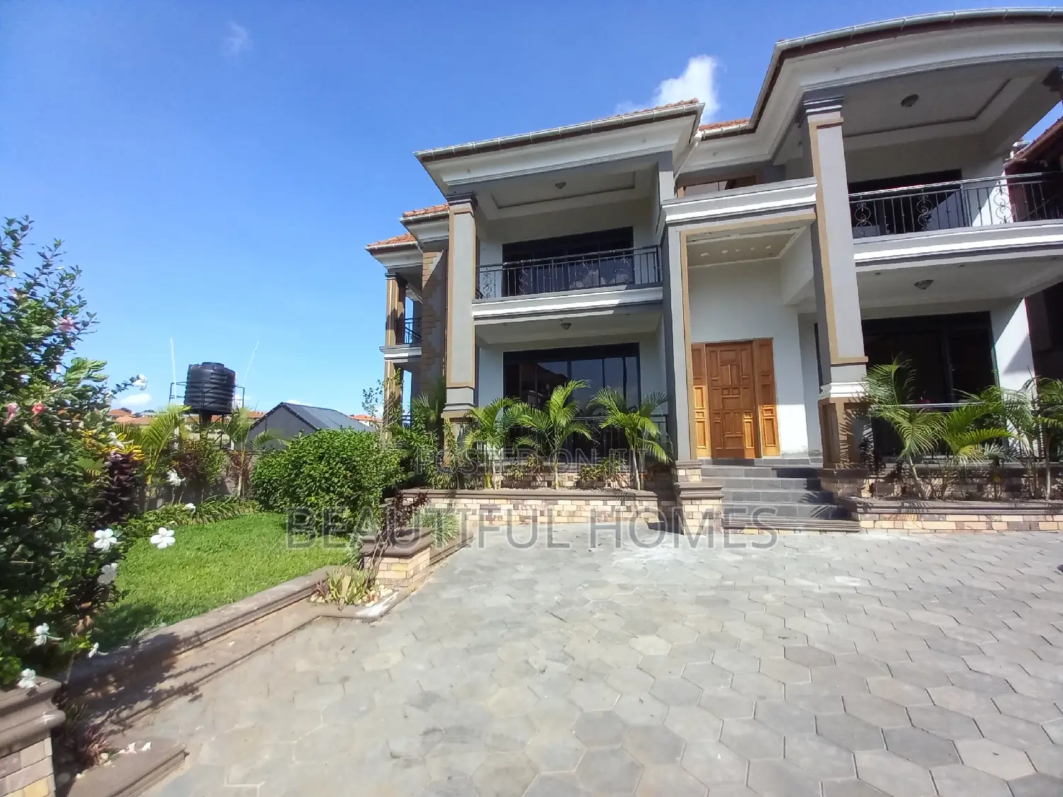 Furnished 6bdrm Mansion in Kisaasi, Nakawa for sale in Nakawa