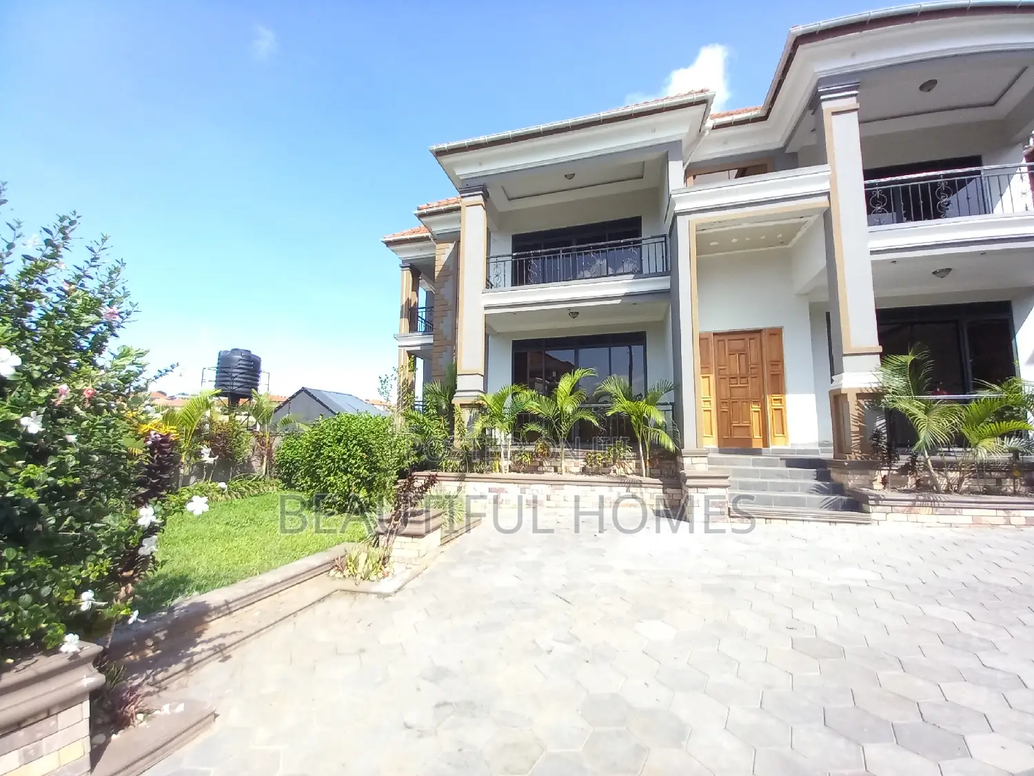 Furnished 6bdrm Mansion in Kisaasi, Nakawa for sale in Nakawa