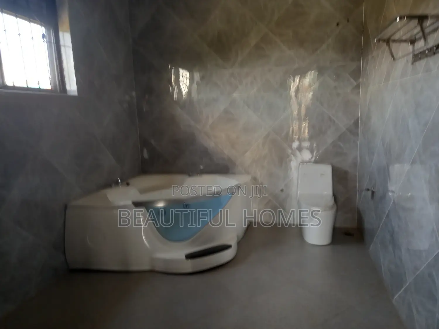 Furnished 6bdrm Mansion in Kisaasi, Nakawa for sale in Nakawa