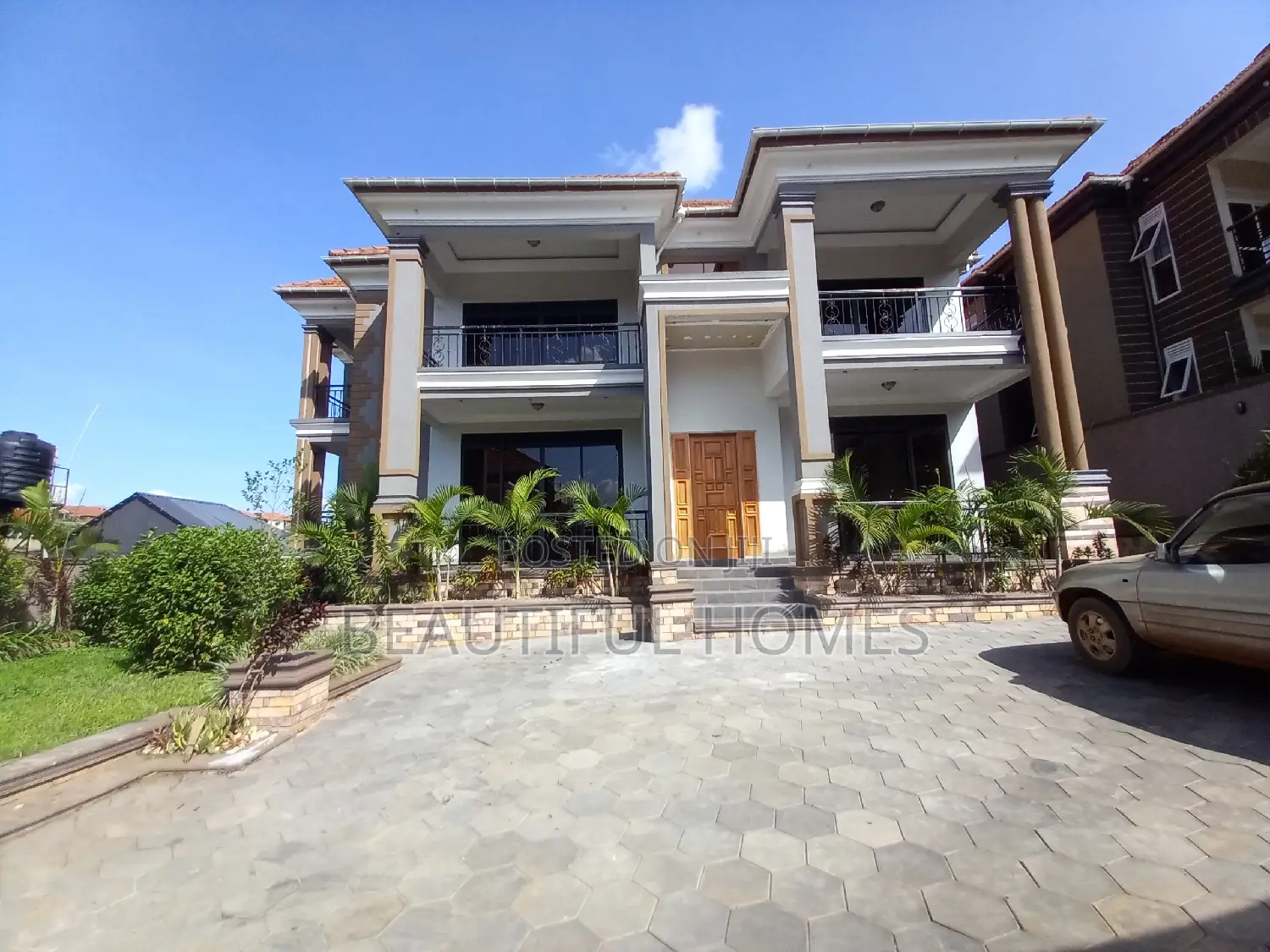 Furnished 6bdrm Duplex in Kisaasi, Central Division for sale in Central Division