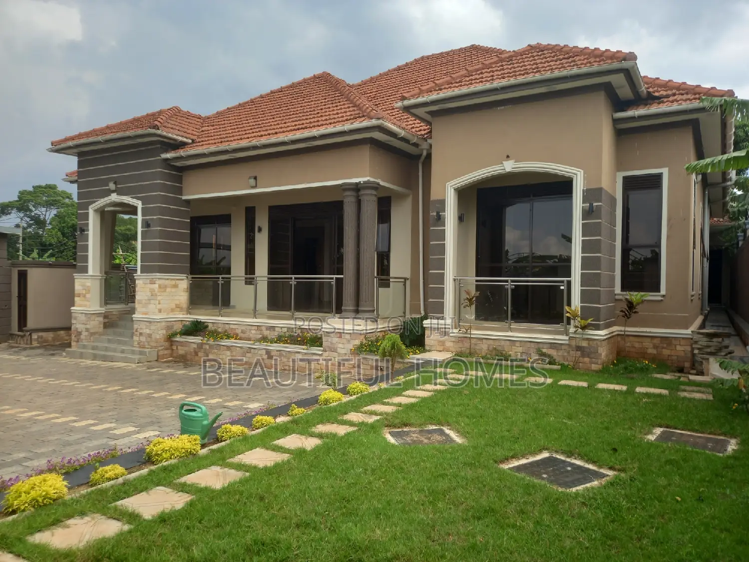 Furnished 5bdrm House in Kira for sale in Kira