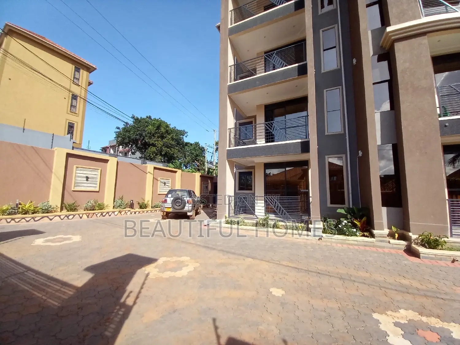 Furnished 3bdrm Block of Flats in Kisaasi, Central Division for sale in Central Division