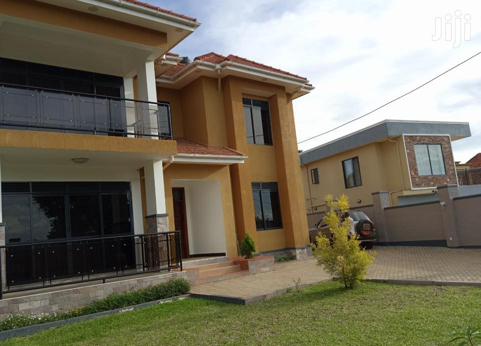 House in Bunga Close to Munyonyo on Sale in Kampala