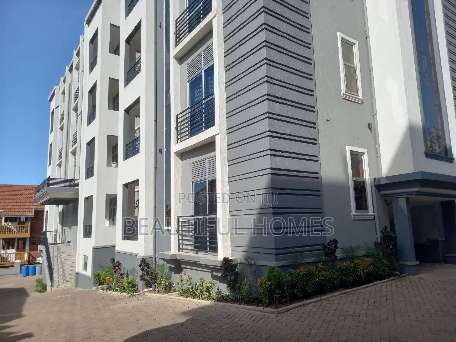 Furnished 2bdrm Apartment in Kisaas, Central Division for sale in Central Division