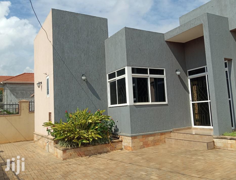 Kiira Well Polished House On Sell in Kampala