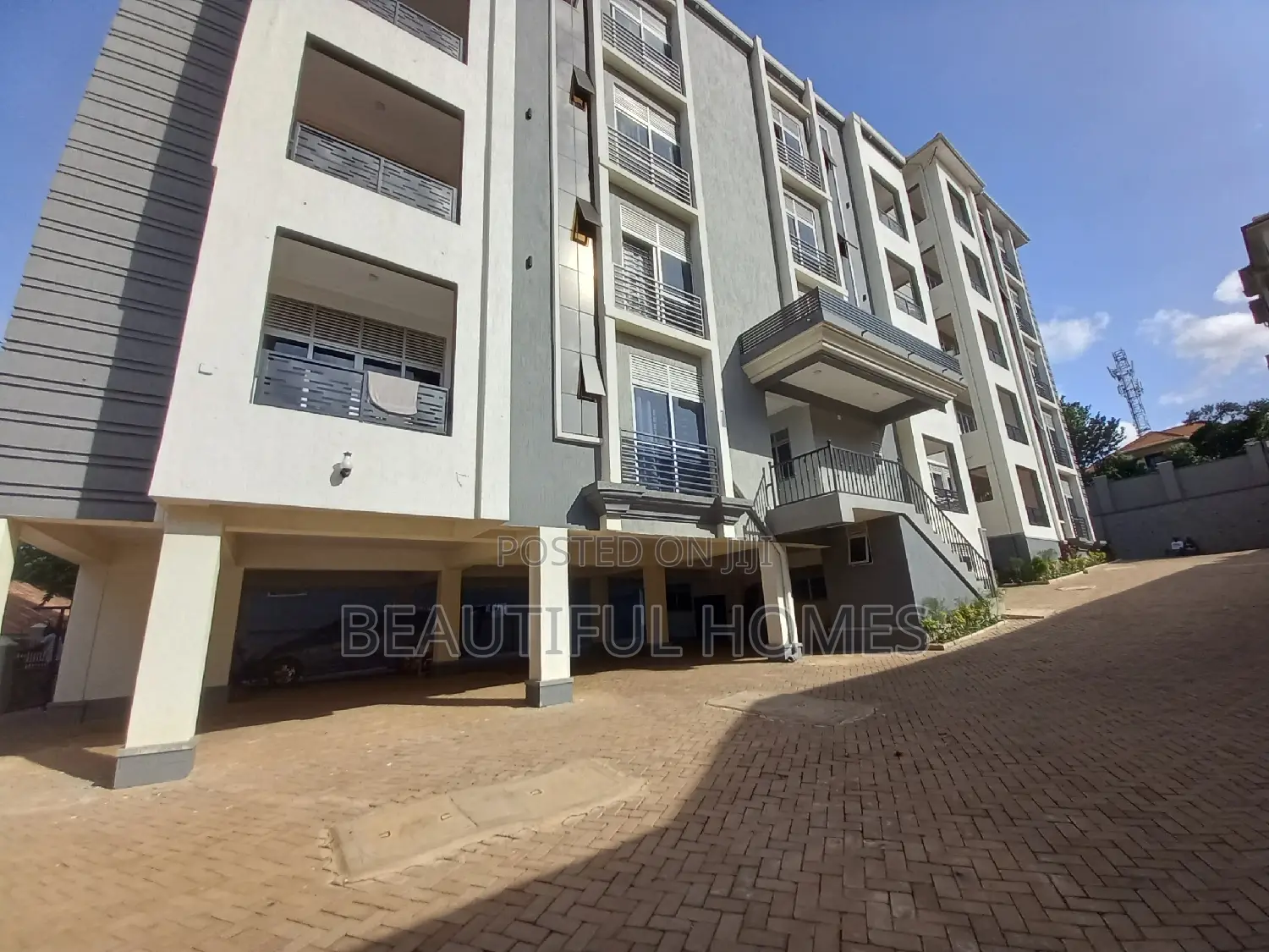 Furnished 2bdrm Apartment in Kisaasi, Nakawa for sale in Nakawa