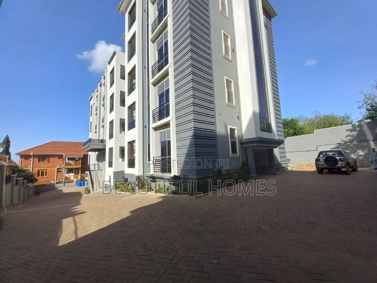Furnished 2bdrm Apartment in Kisaasi Corporate, Nakawa for sale in Nakawa