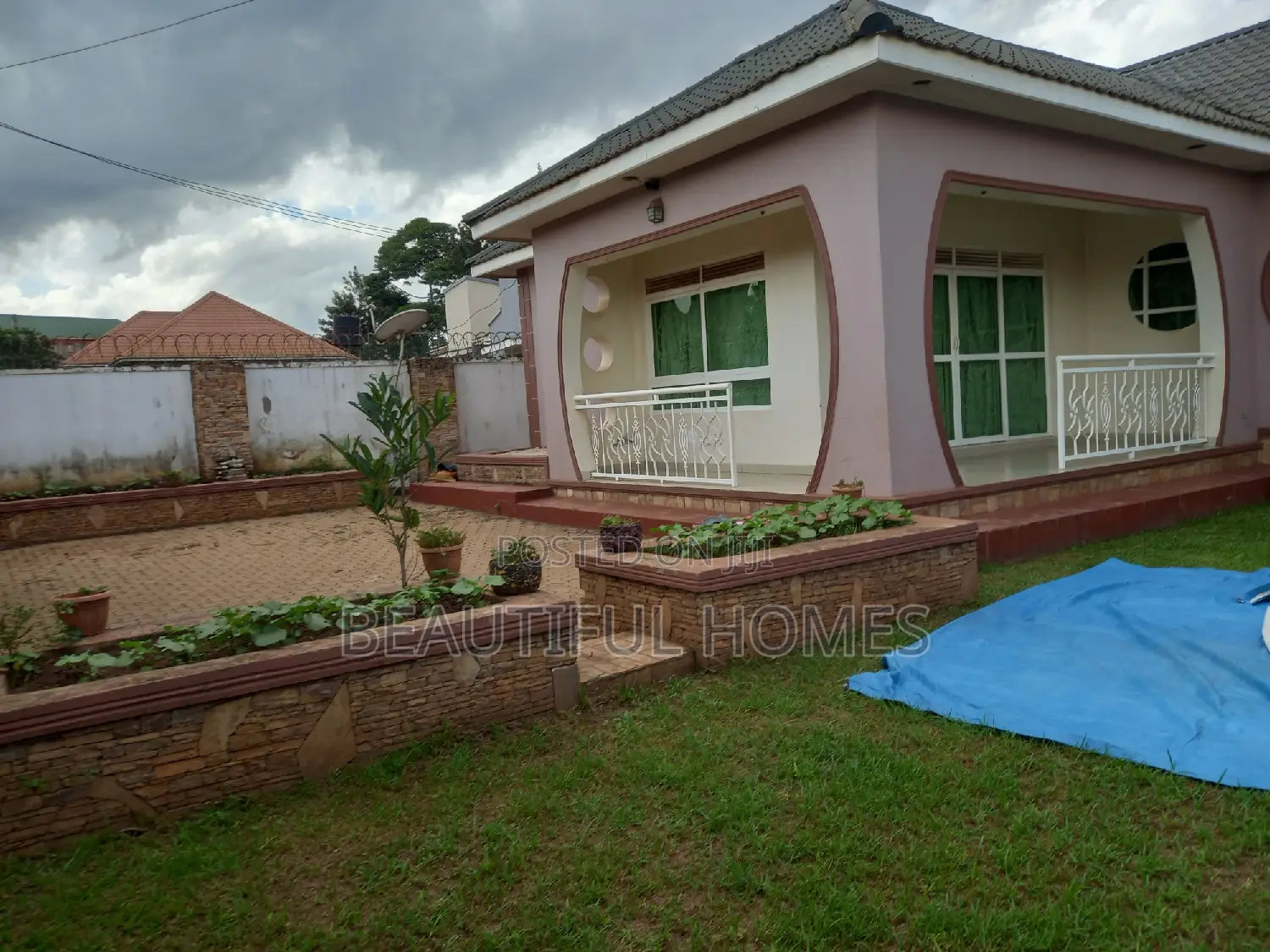 Furnished 4bdrm House in Kira for sale in Kira
