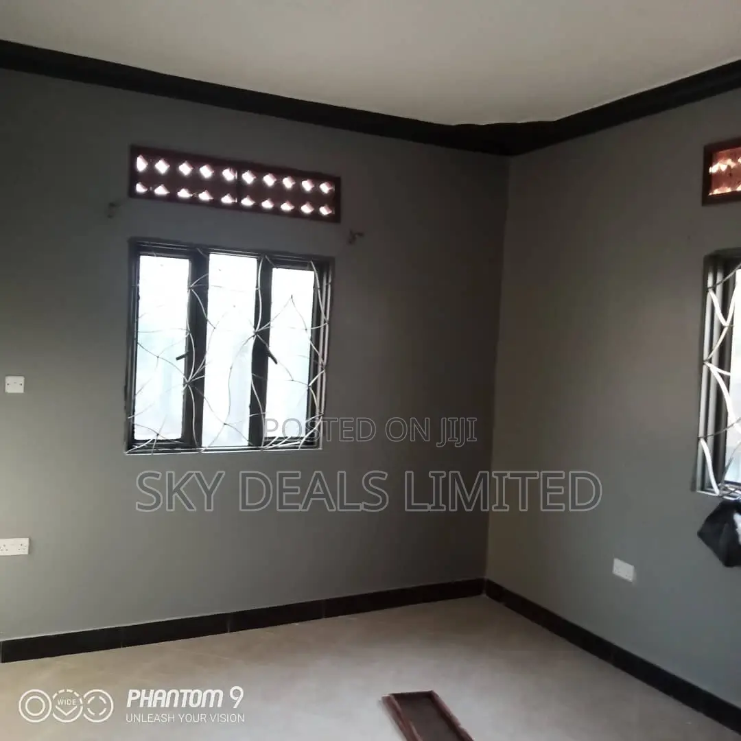 4bdrm Bungalow in Kisaasi, Nakawa for sale in Nakawa
