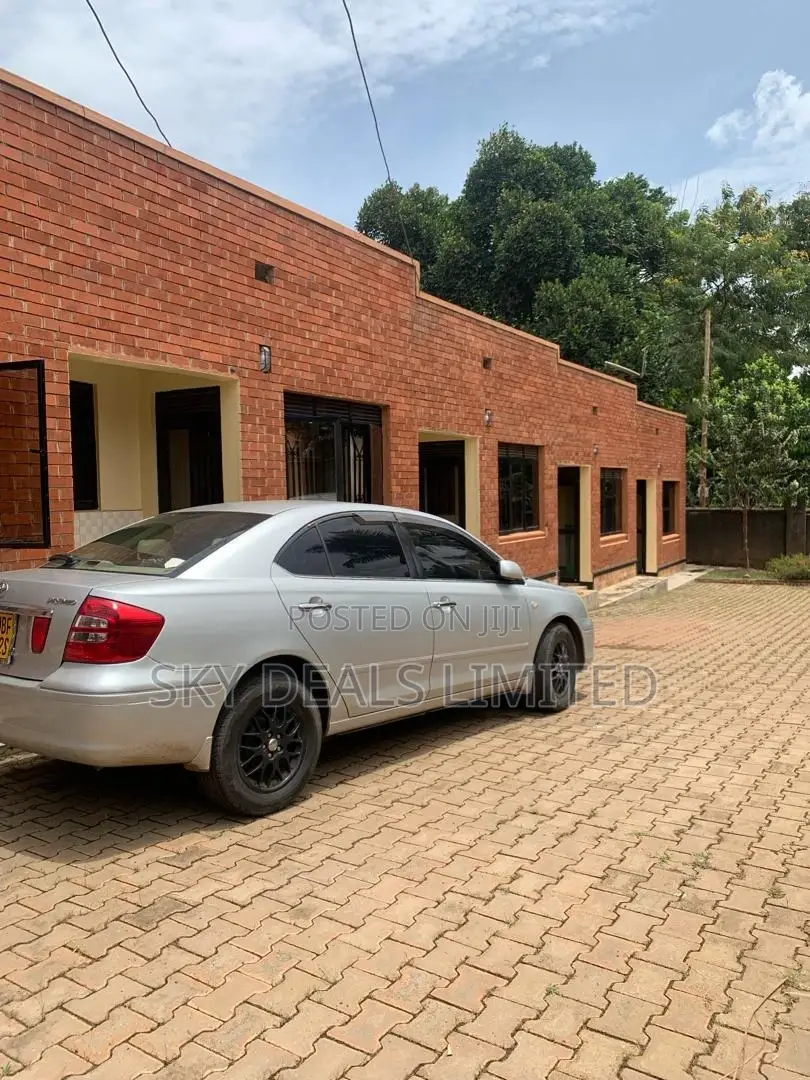 1bdrm Bungalow in Kisaasi, Nakawa for sale in Nakawa