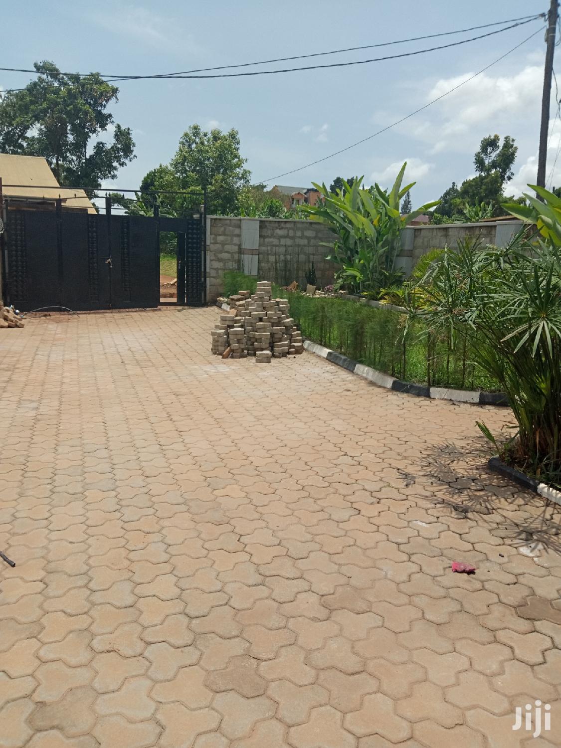 Najjera State Of The Art Bungaloo On Sell in Kampala