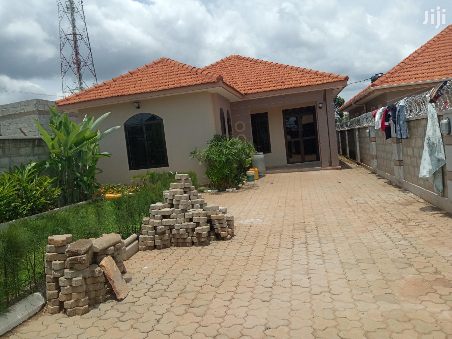 Najjera State Of The Art Bungaloo On Sell in Kampala