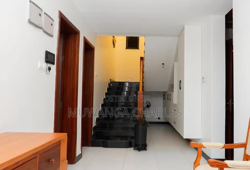 5bdrm Duplex in Fs Properties Ltd, Kira for sale in Kira