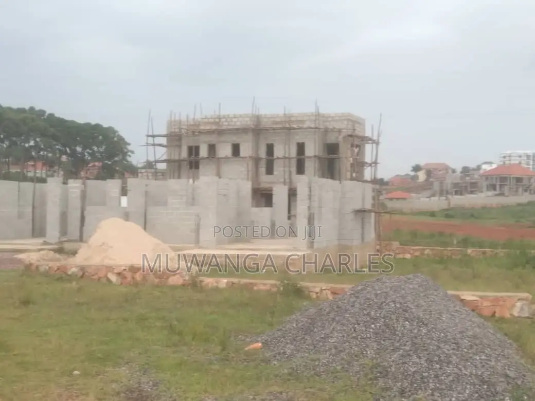 12deciamals of Land for Sale in Kungu in Kira