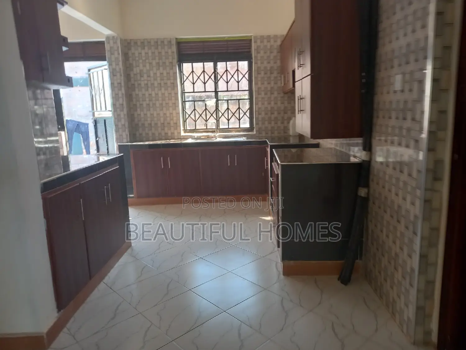 Furnished 4bdrm House in Kira for sale in Kira