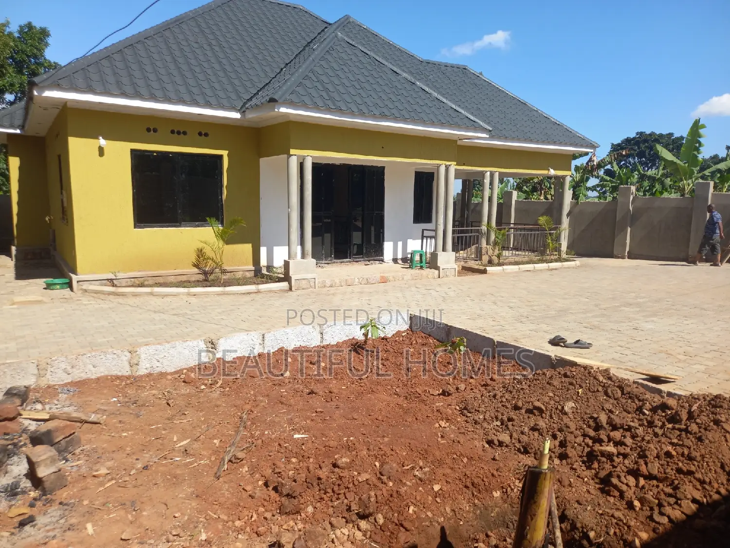 Furnished 4bdrm House in Kira for sale in Kira