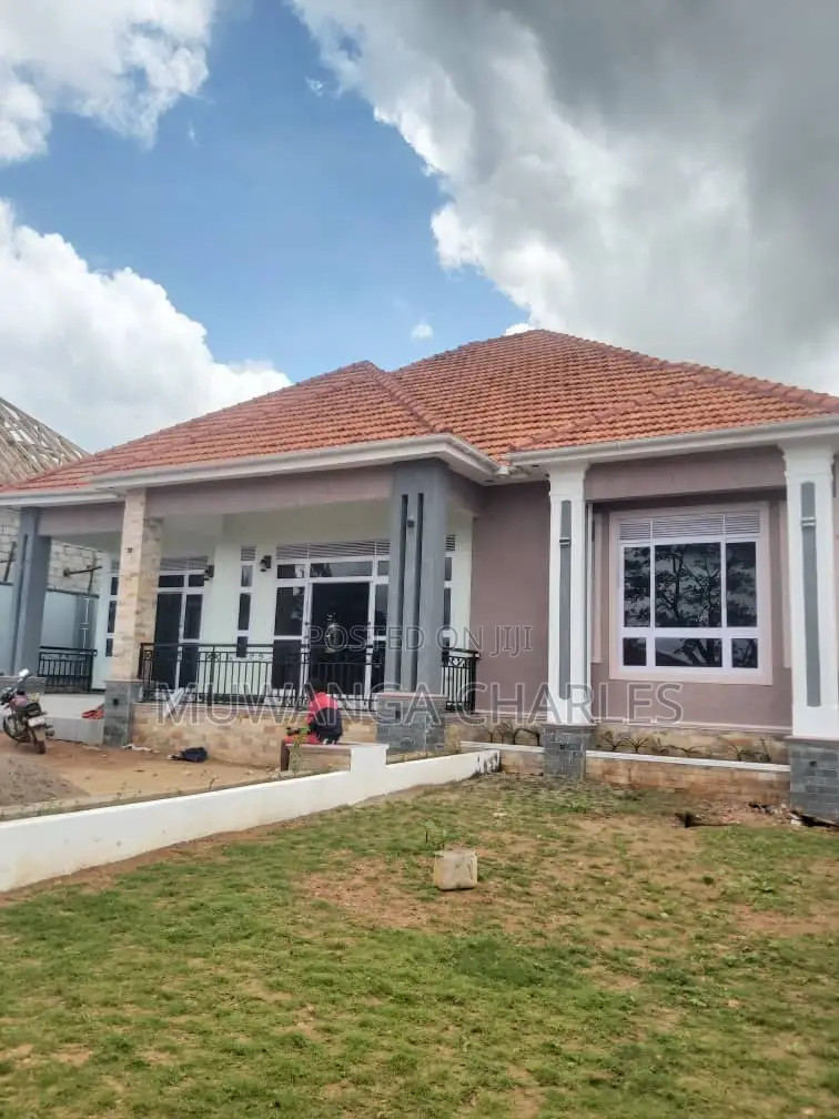 4bdrm Bungalow in Fs Properties Ltd, Kira for sale in Kira