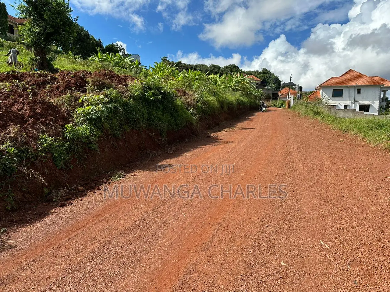 12decimals of Plot for Sale in Kira in Kira
