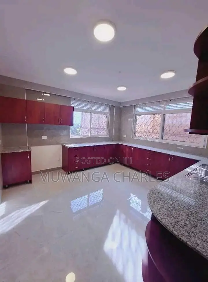 3bdrm Condo in Fs Properties Ltd, Nakawa for sale in Nakawa