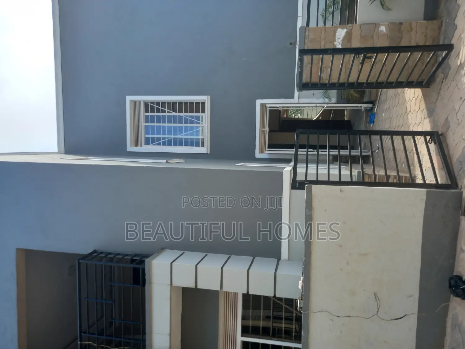 Furnished 4bdrm Duplex in Kira for sale in Kira