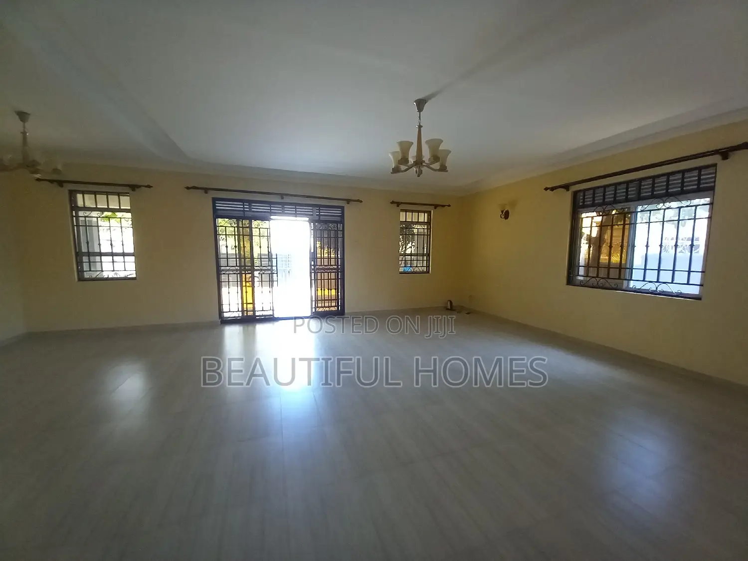 Furnished 4bdrm House in Kira for sale in Kira
