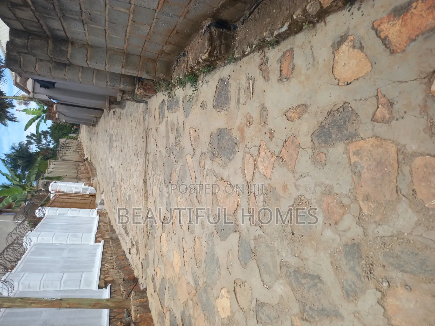Furnished 2bdrm Maisonette in Najjera, Kira for sale in Kira