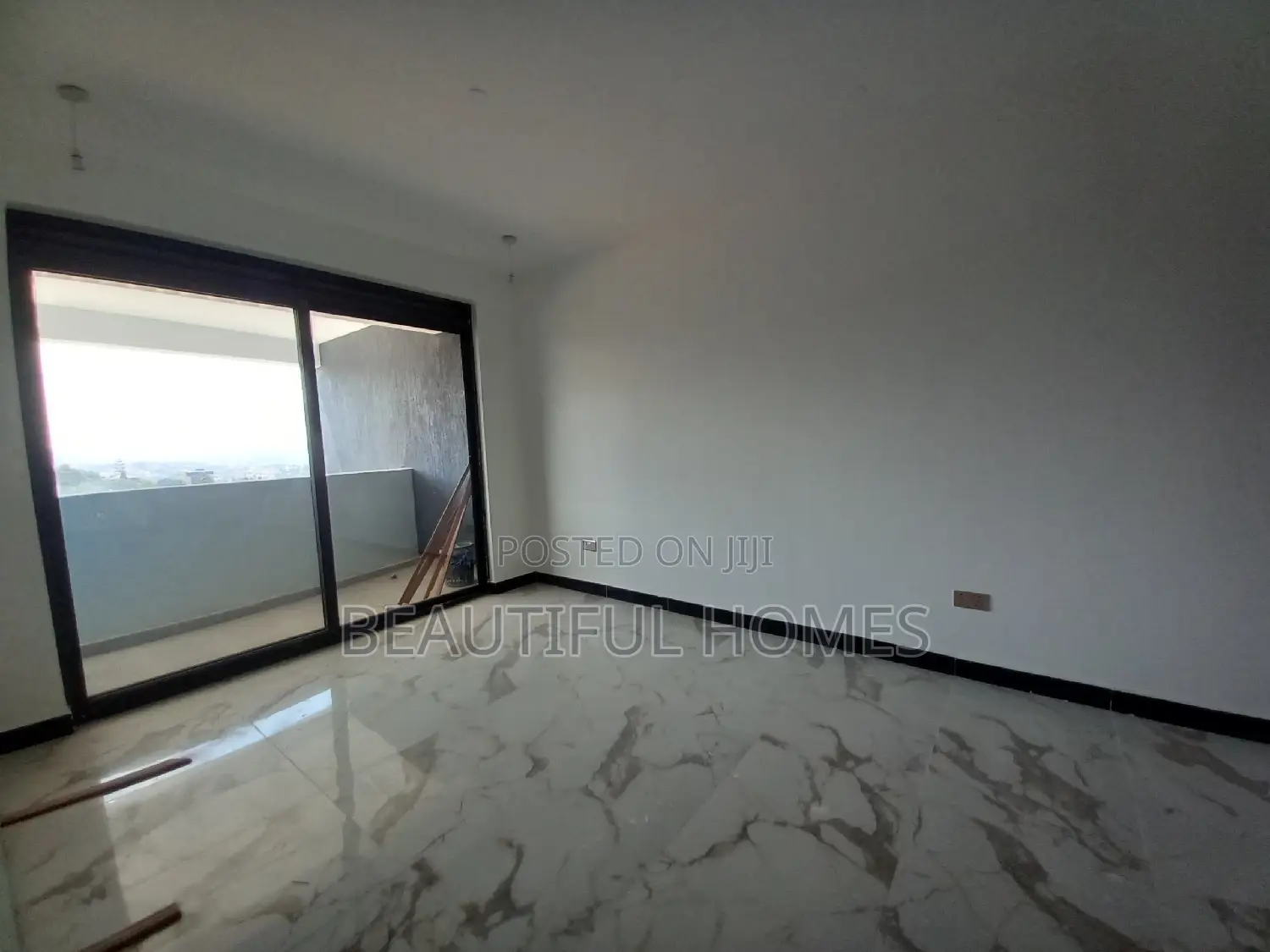Furnished 3bdrm Condo in Munyonyo, Makindye for sale in Makindye