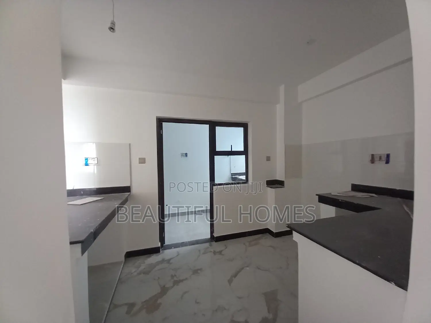 Furnished 3bdrm Condo in Munyonyo, Makindye for sale in Makindye
