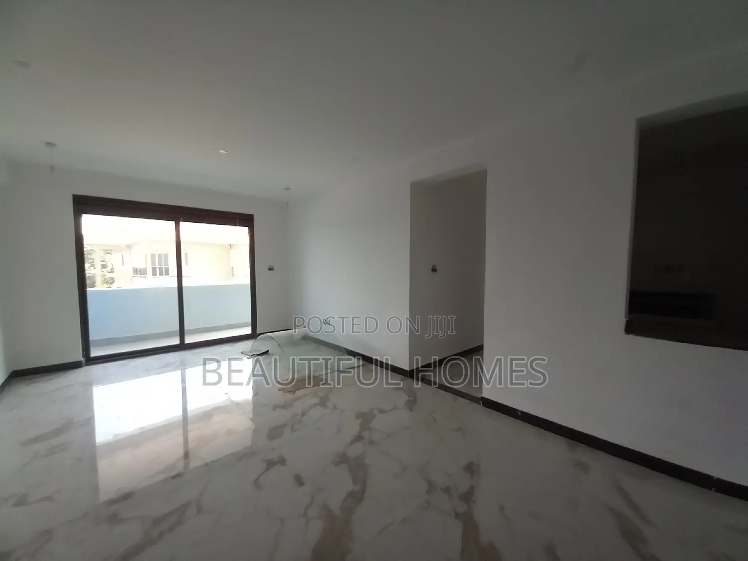 Furnished 3bdrm Condo in Munyonyo, Makindye for sale in Makindye