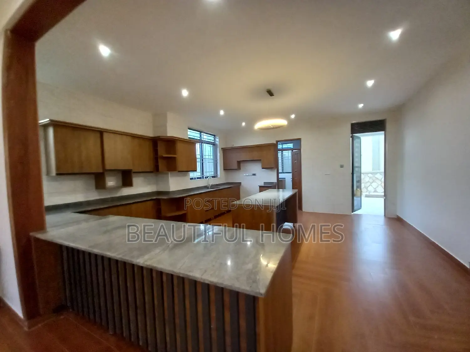 Furnished 7bdrm Duplex in Kyanja, Central Division for sale in Central Division