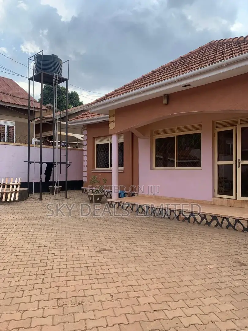 3bdrm Bungalow in Kisaasi, Nakawa for rent in Nakawa