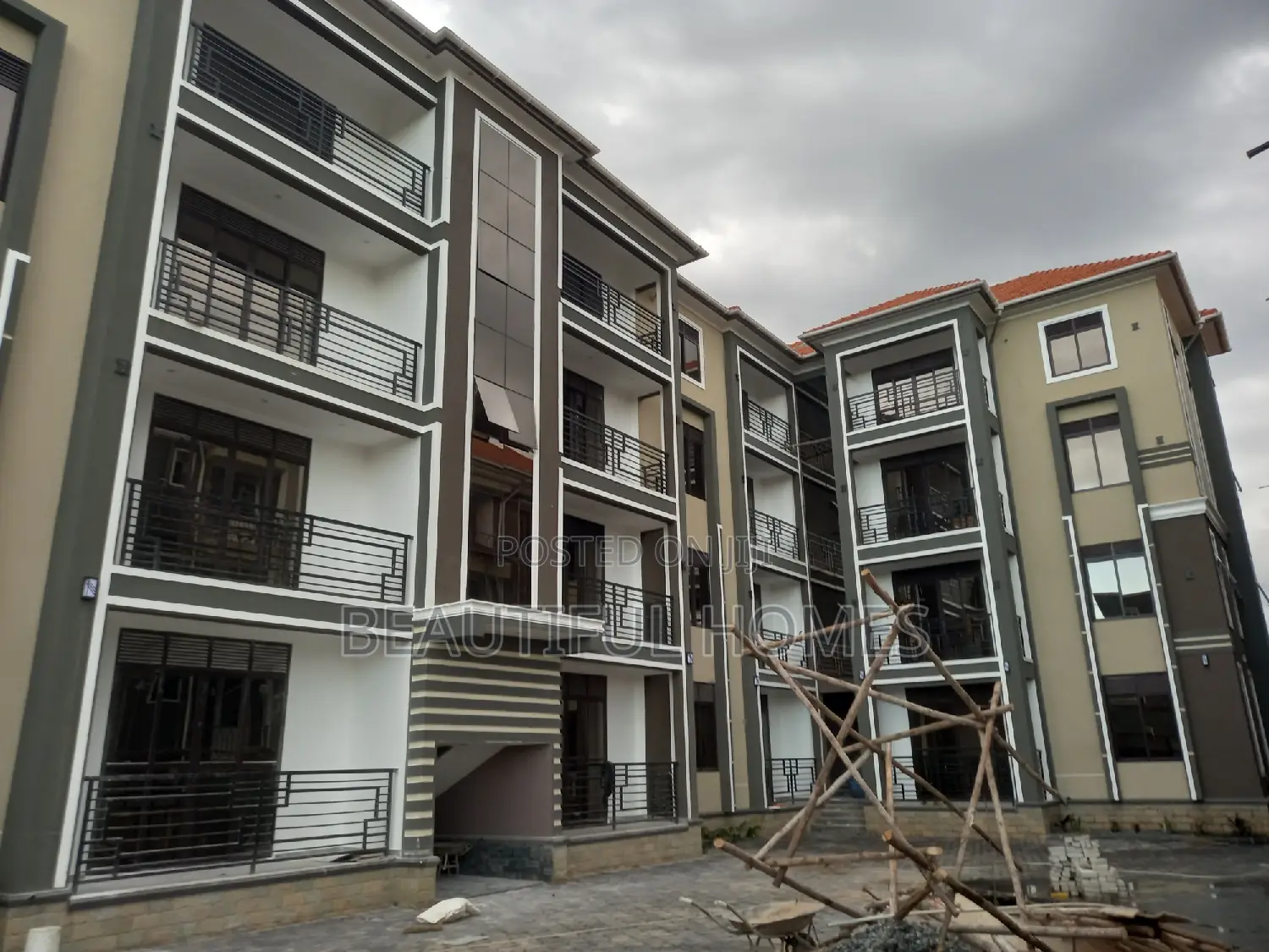 Furnished 2bdrm Condo in Bukoto, Central Division for sale in Central Division