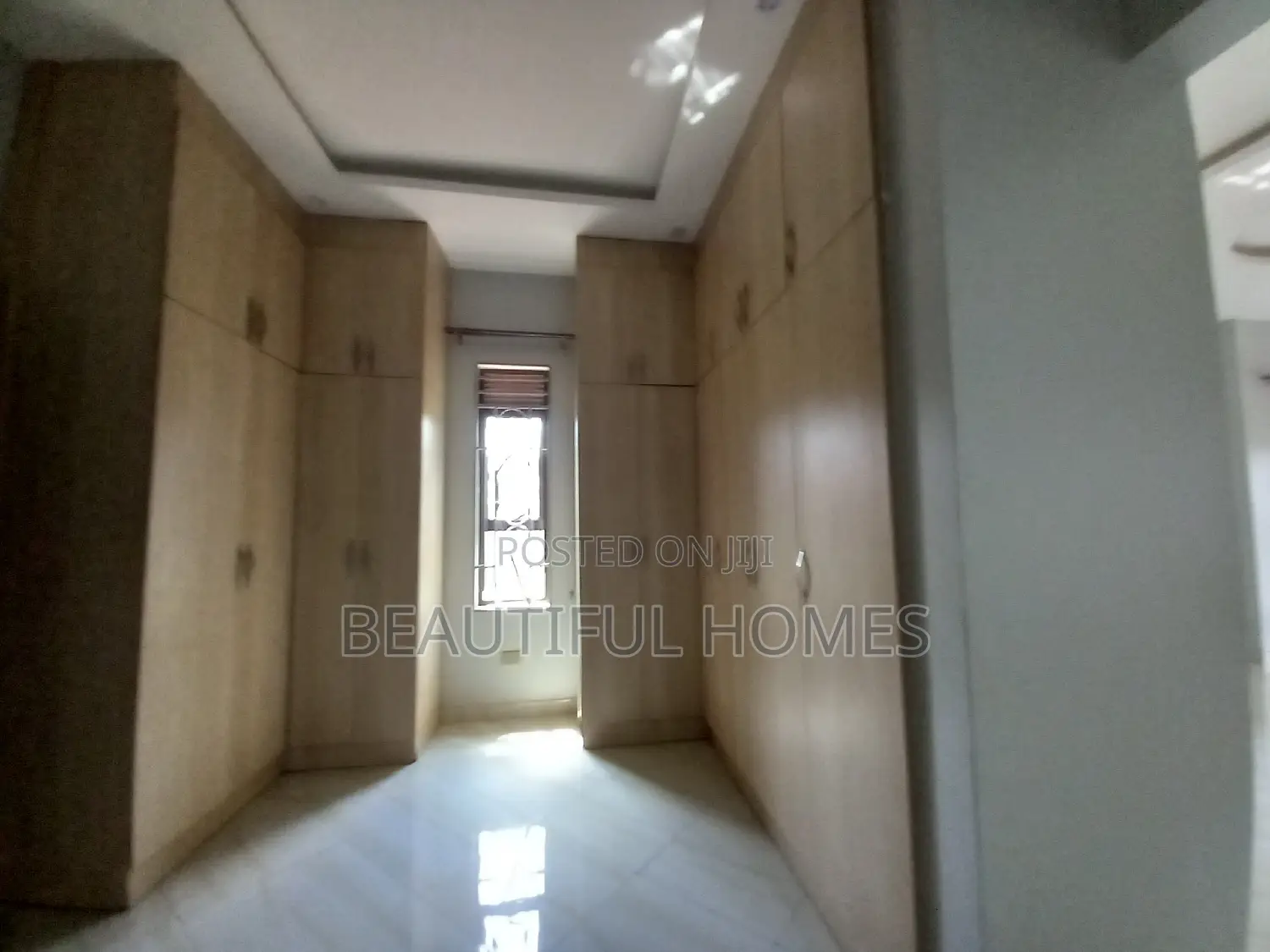 Furnished 6bdrm House in Kira Ministers for sale in Kira